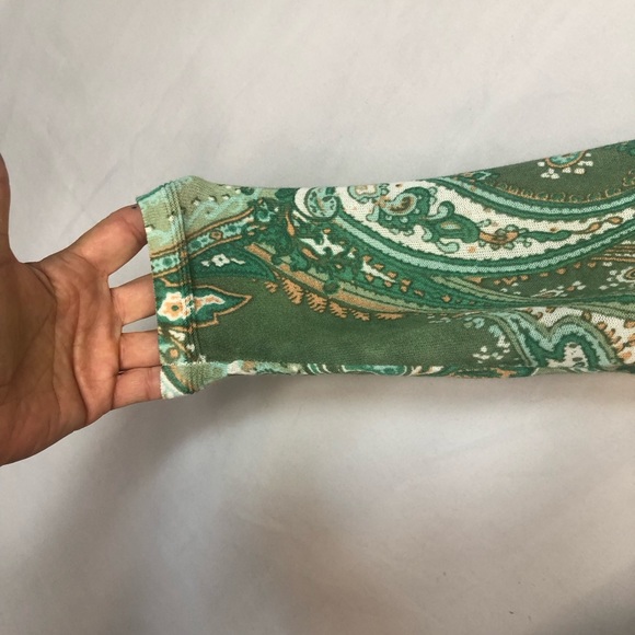 Chico’s Women’s Cardigan Sweater Light Weight Long Deep V Neck Paisley - Picture 3 of 9